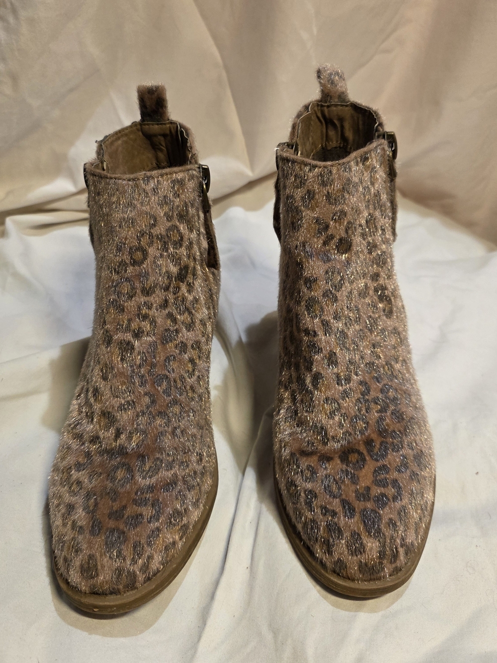 Very G Leopard-Print Brown Ankle Booties 8M